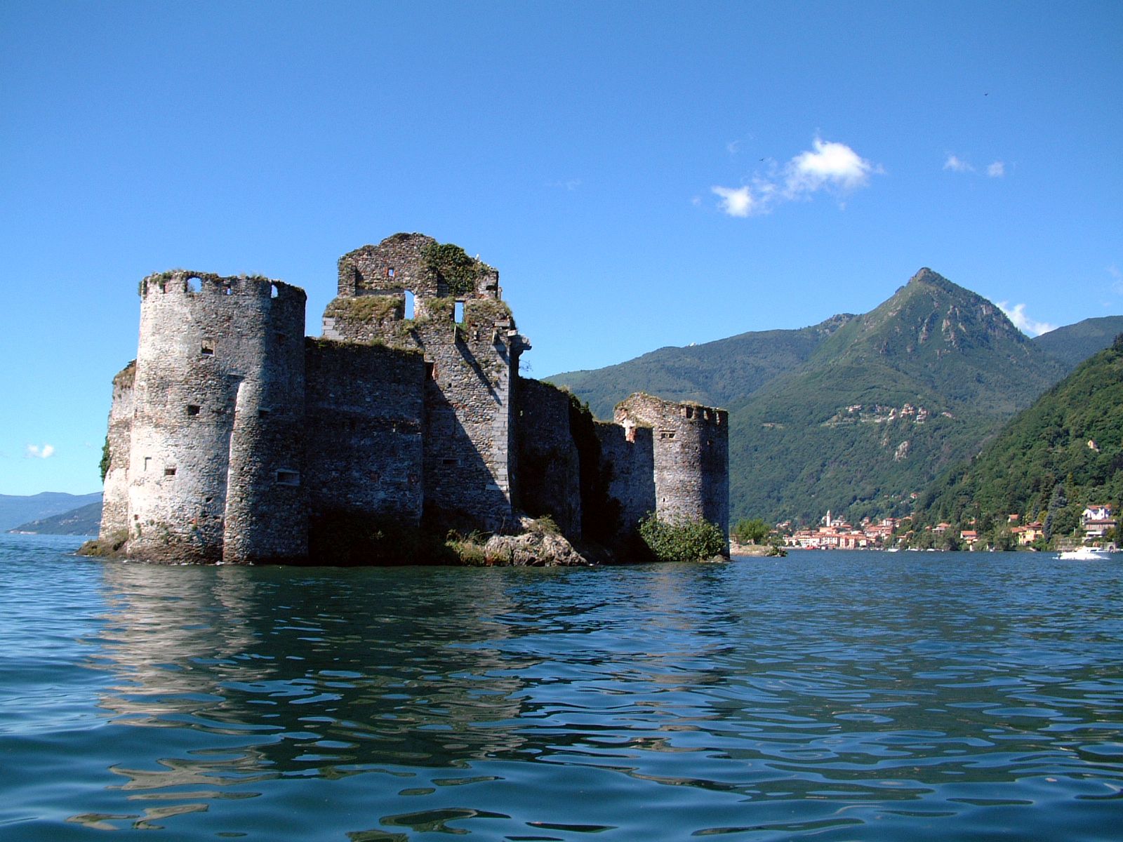 Castles of Cannero